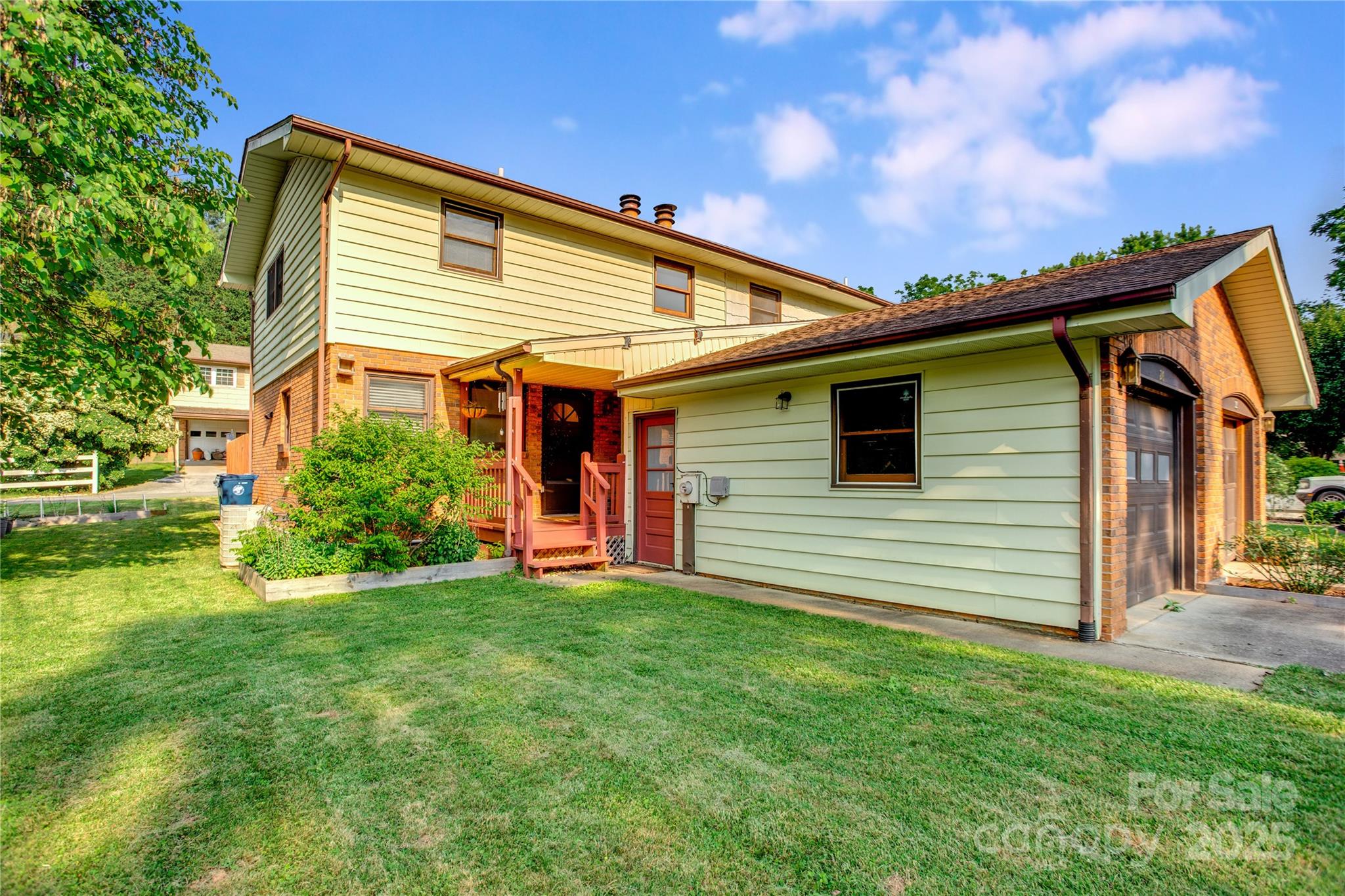 26 Pebblebrook Street