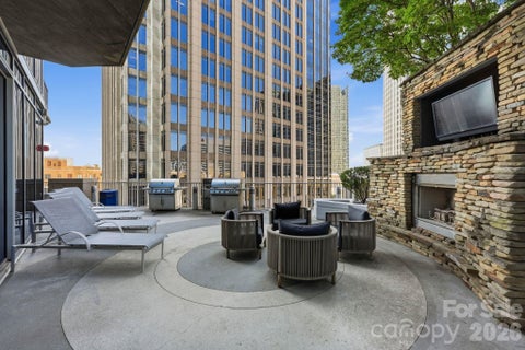 Photo of 210 N Church Street #1604, Charlotte, NC 28202 (MLS # 4414800)