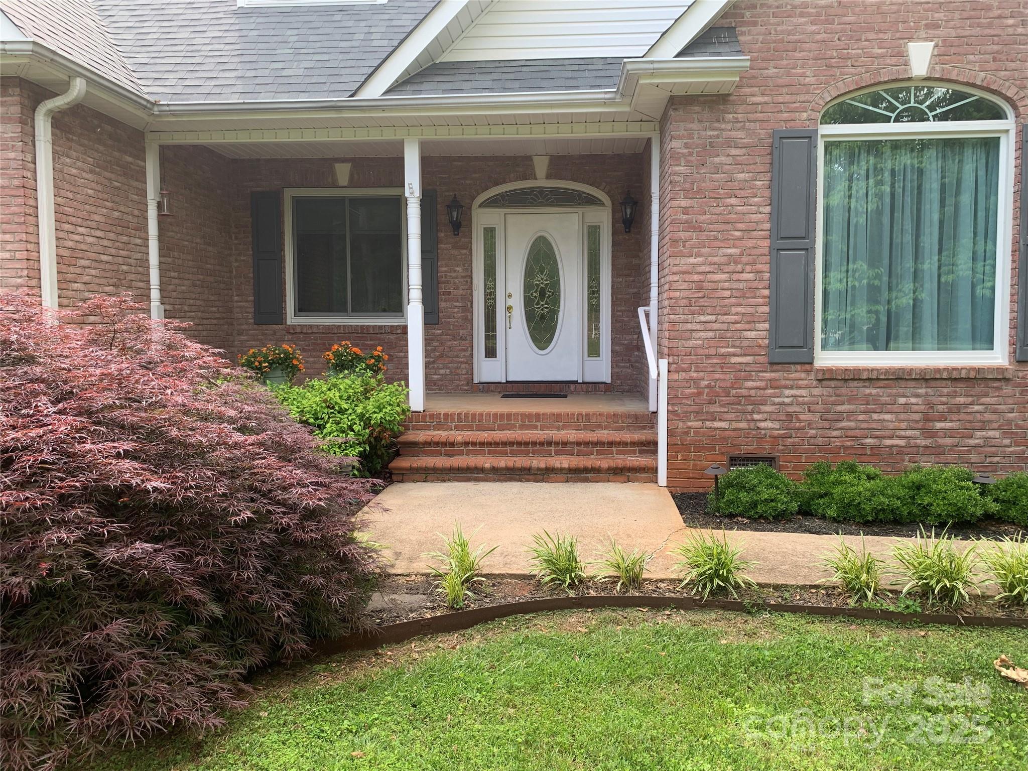 912 Silver Charm Lane