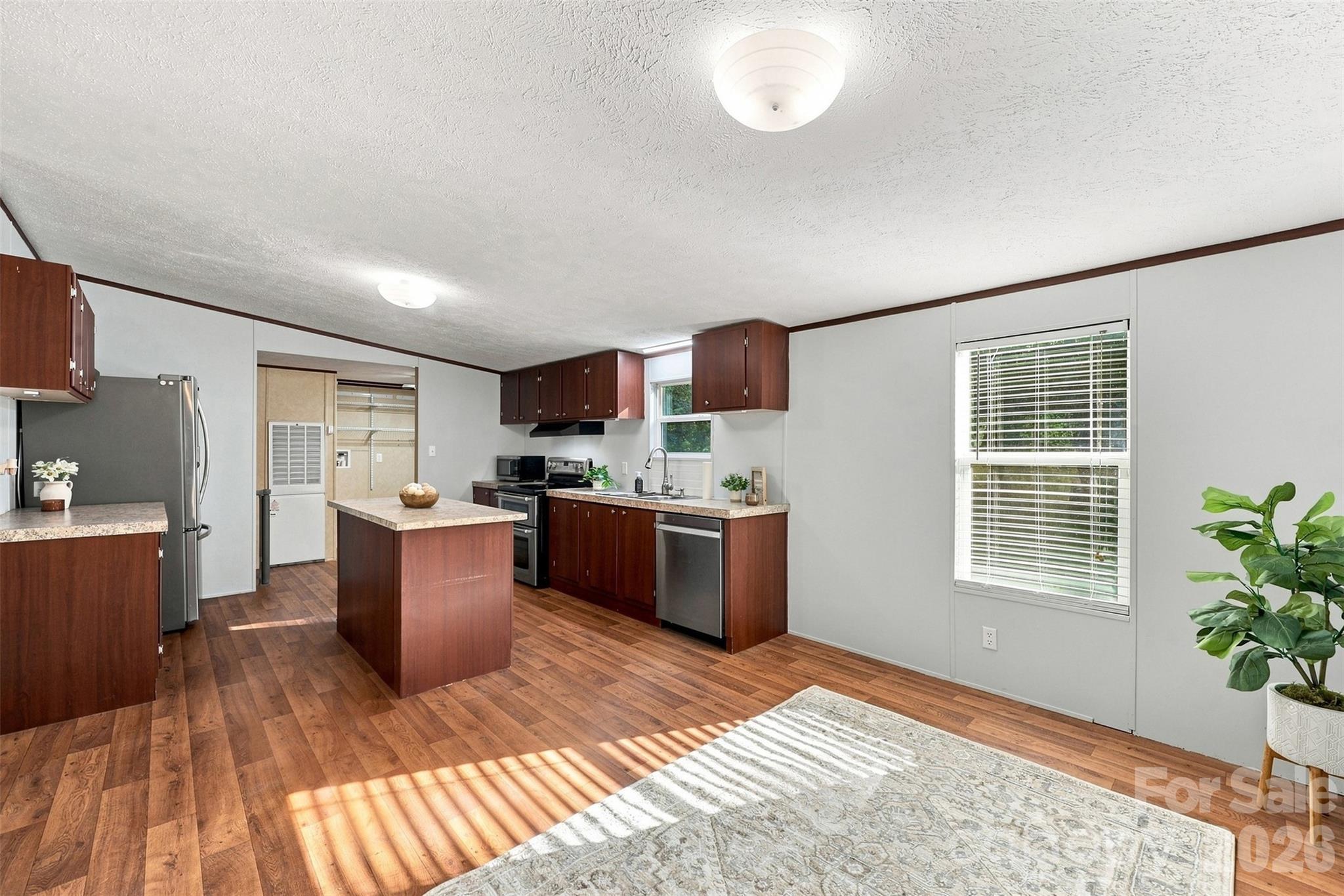 4782 29th Street Drive NE