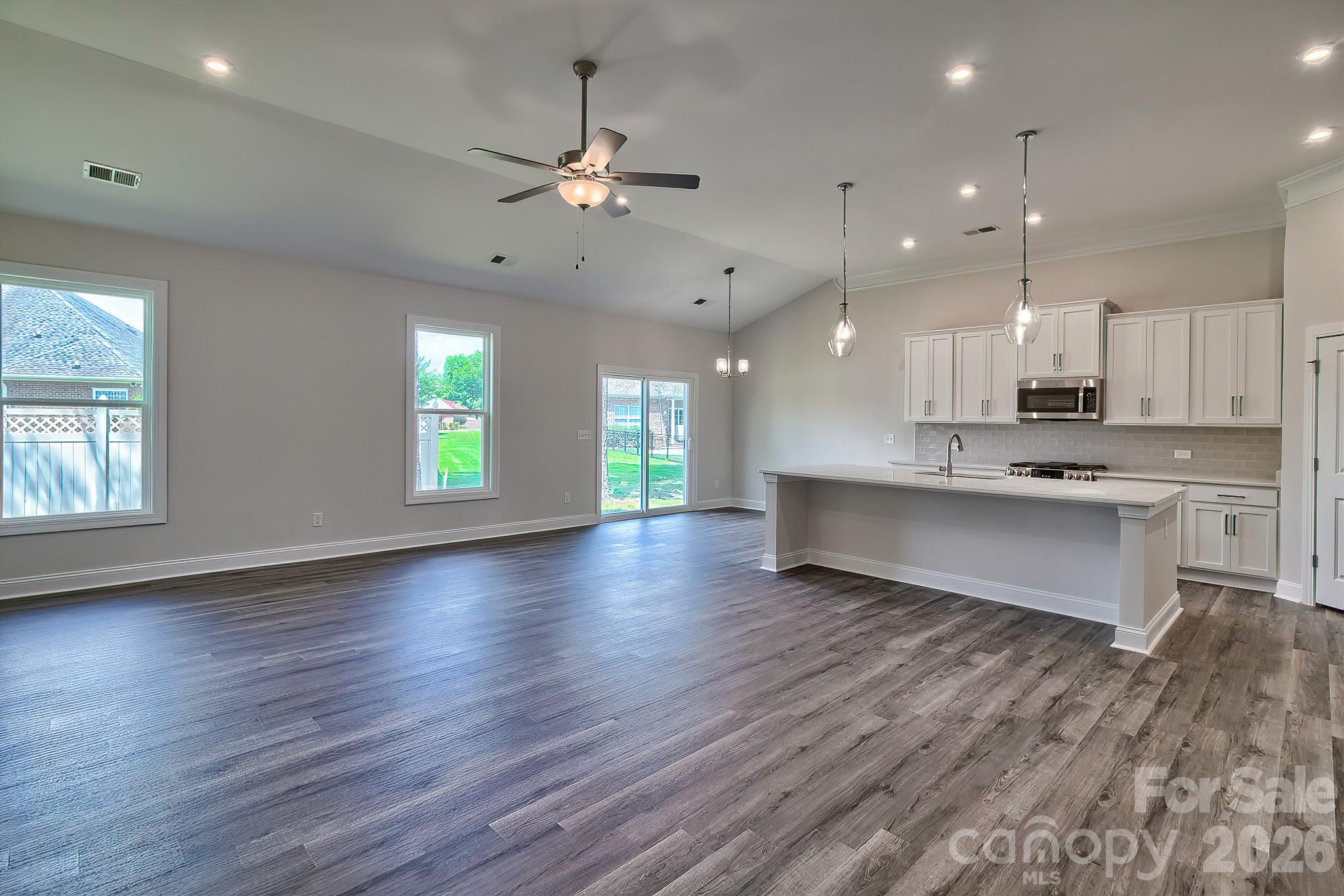 The Retreat at Laurelbrook - Residential