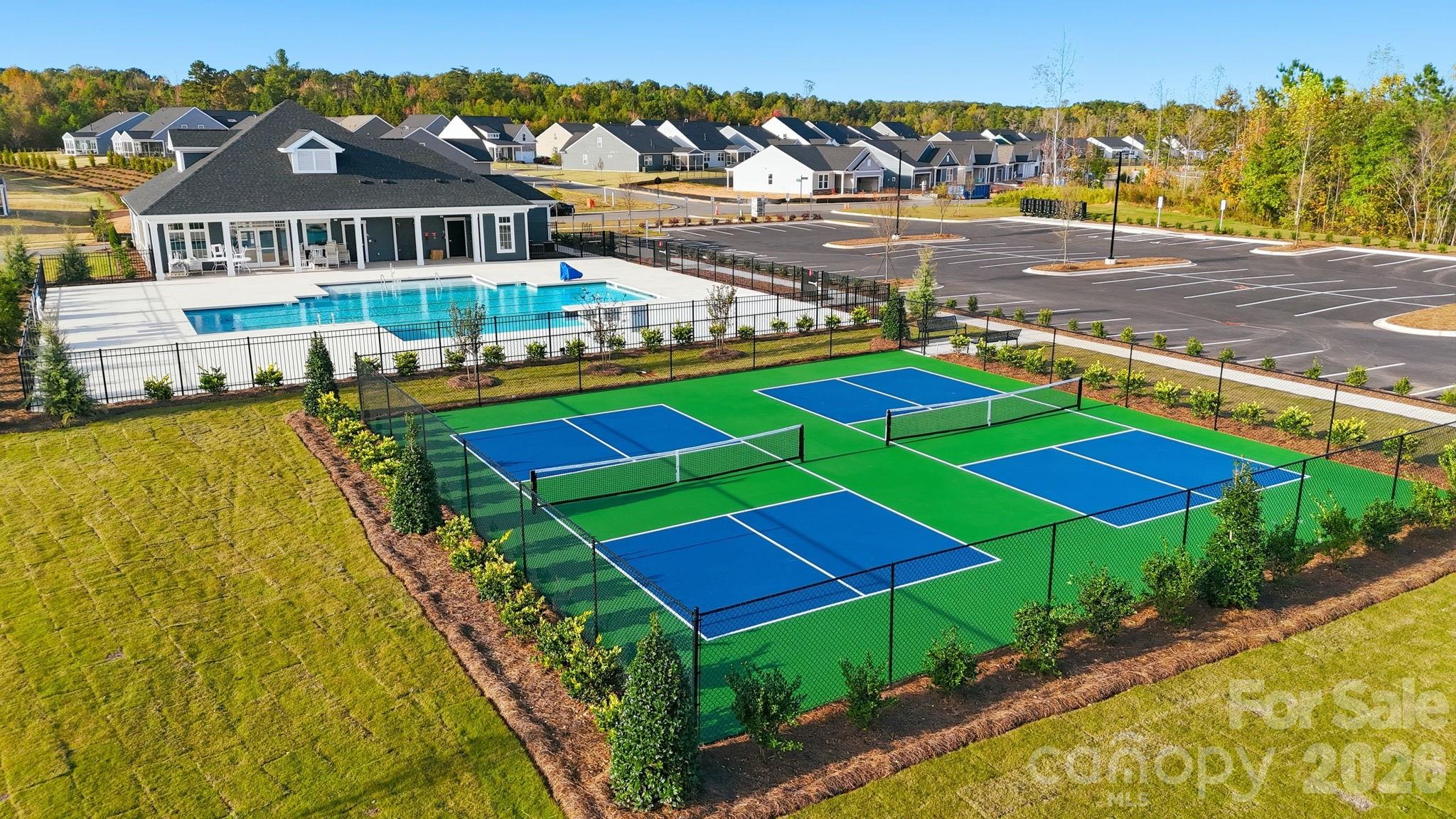 The Retreat at Laurelbrook - Residential