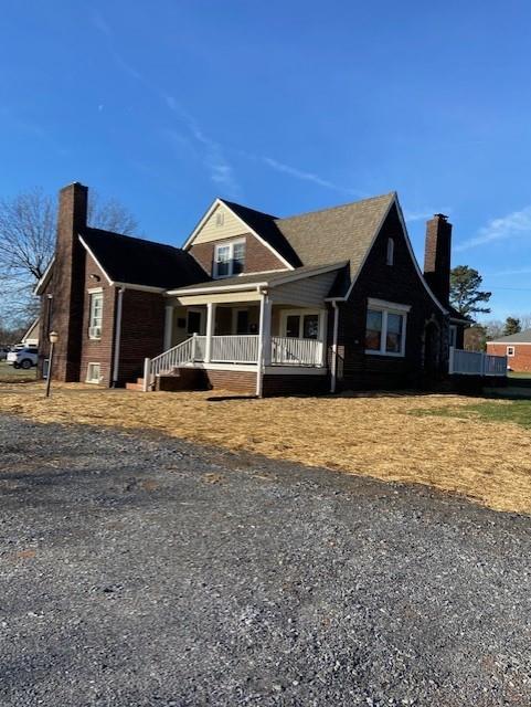 Main image without alt text