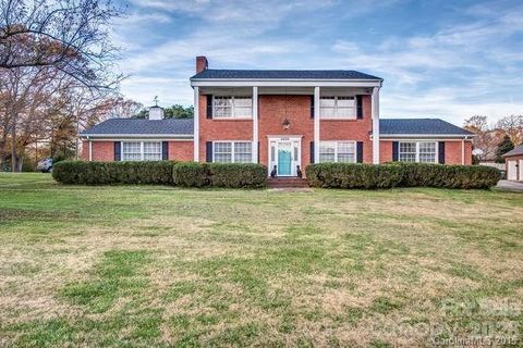Photo of 2200 Armstrong Park Drive, Gastonia, NC 28054 (MLS # 4363473)