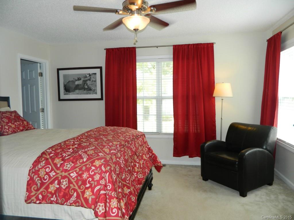 Adams Bluff - Residential