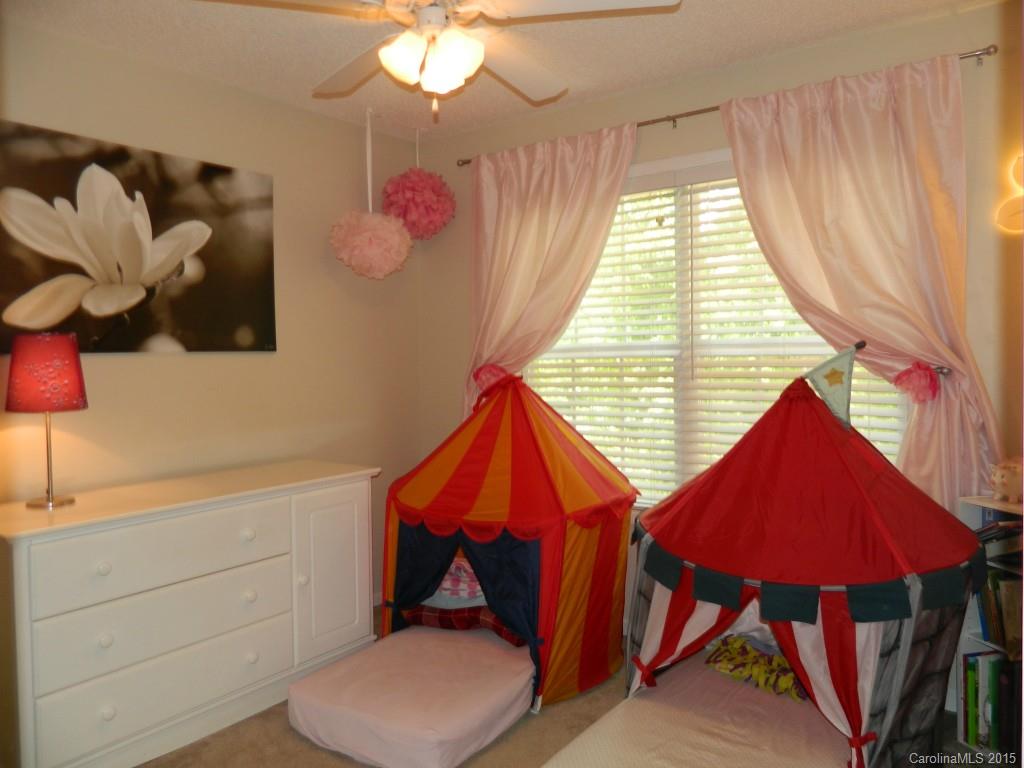 Adams Bluff - Residential