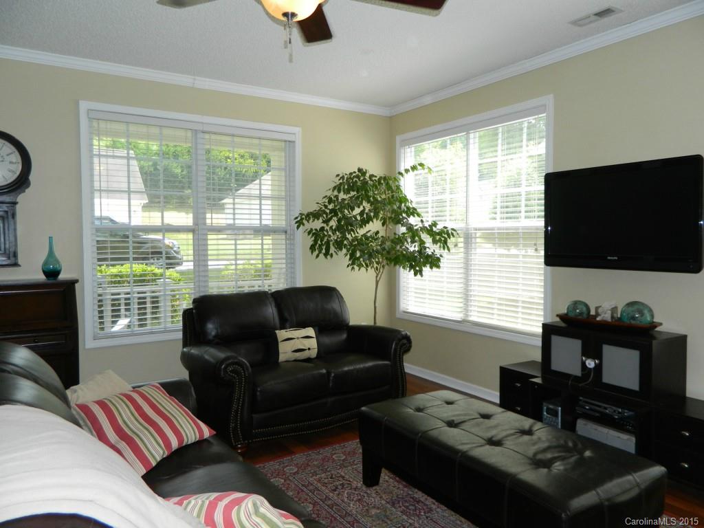 Adams Bluff - Residential