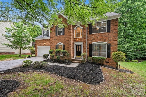 Photo of 4619 Kirkgard Trail, Charlotte, NC 28269 (MLS # 4390079)