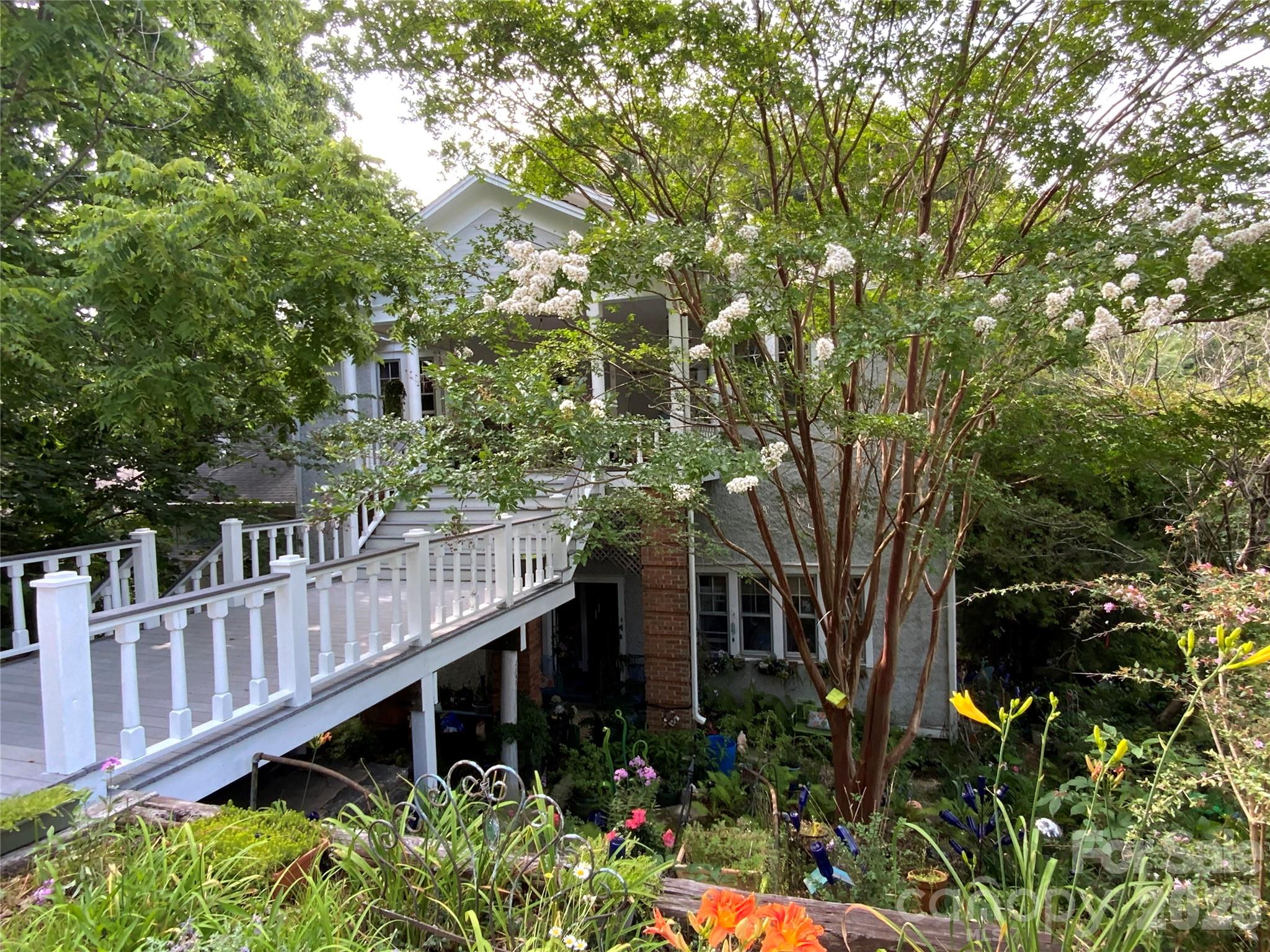 58 Seminary Street