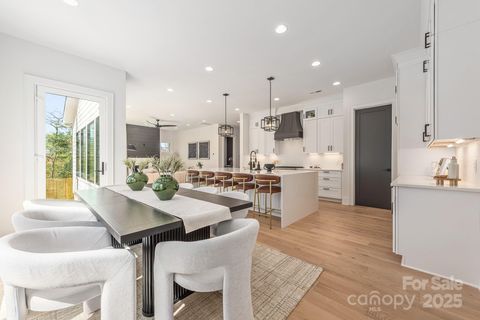 3953 Plainview Road Charlotte NC 28208