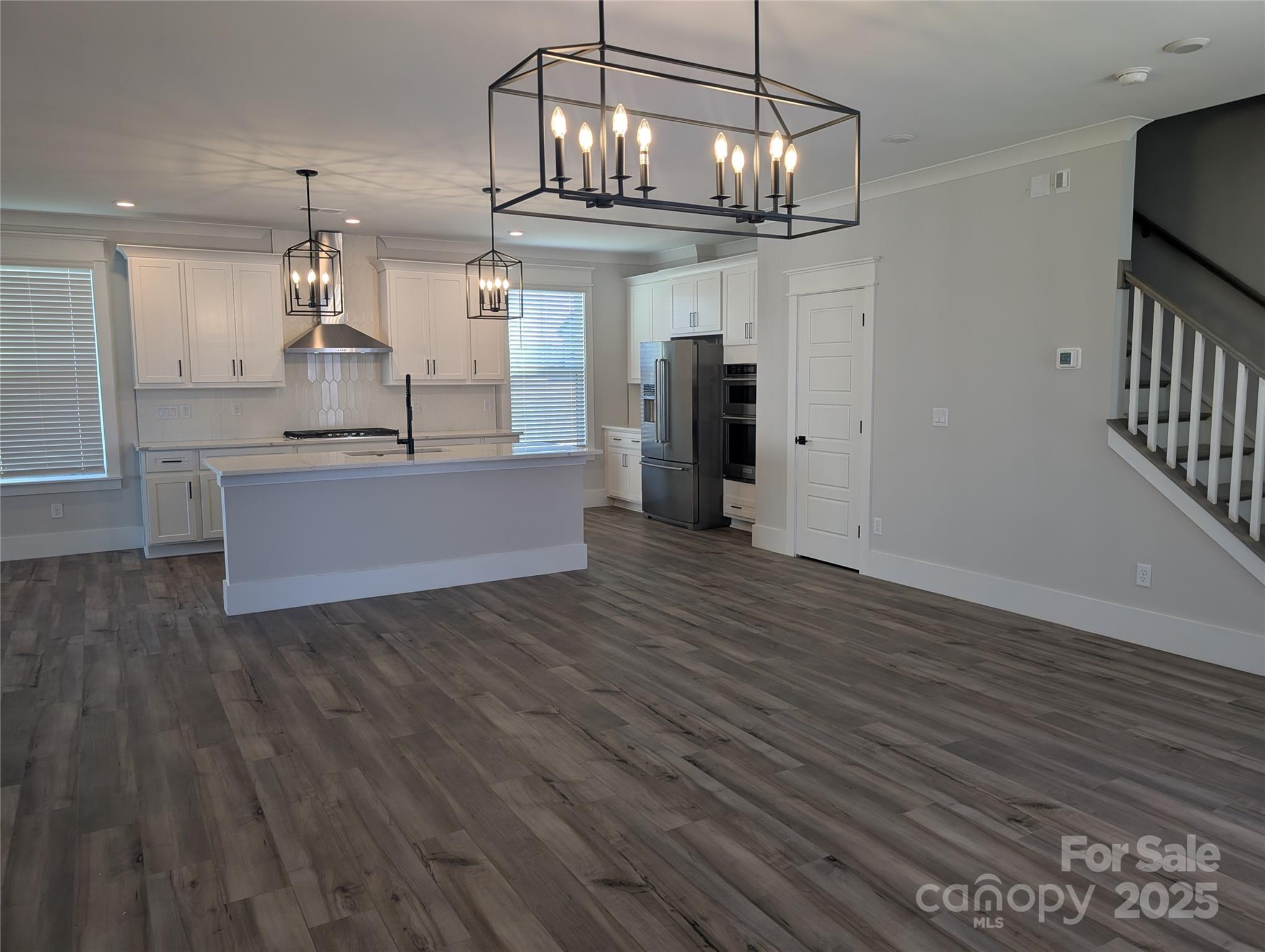 2069 Fordhill Street