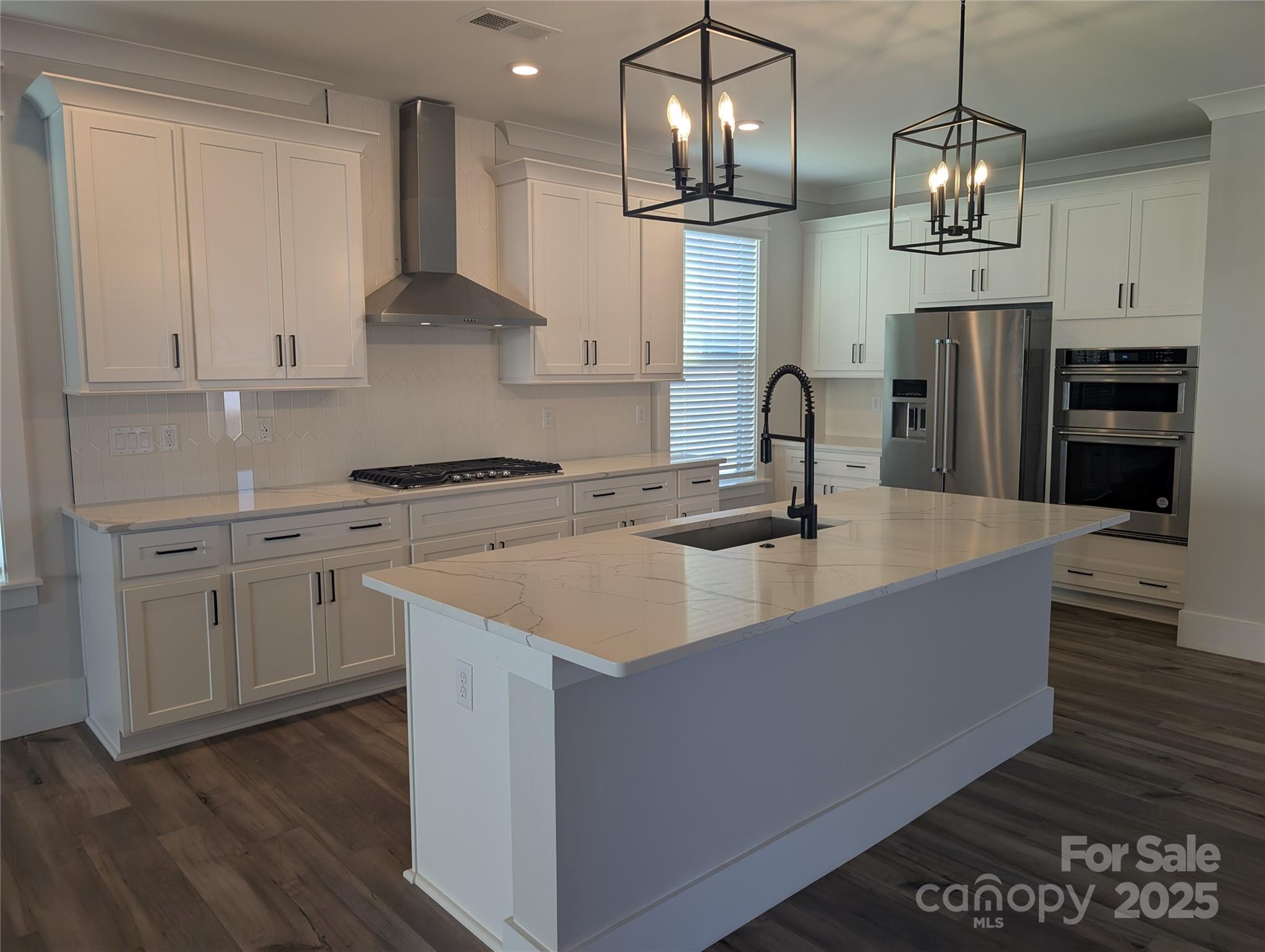 2069 Fordhill Street