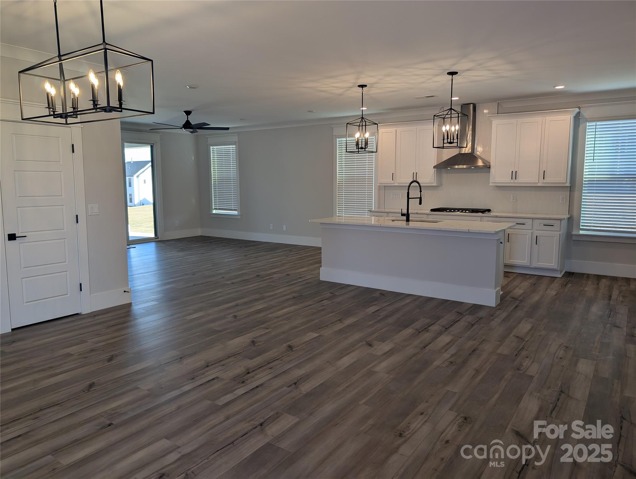 2069 Fordhill Street