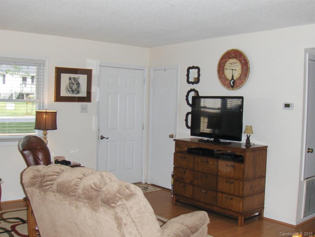 Kings Grant - Residential