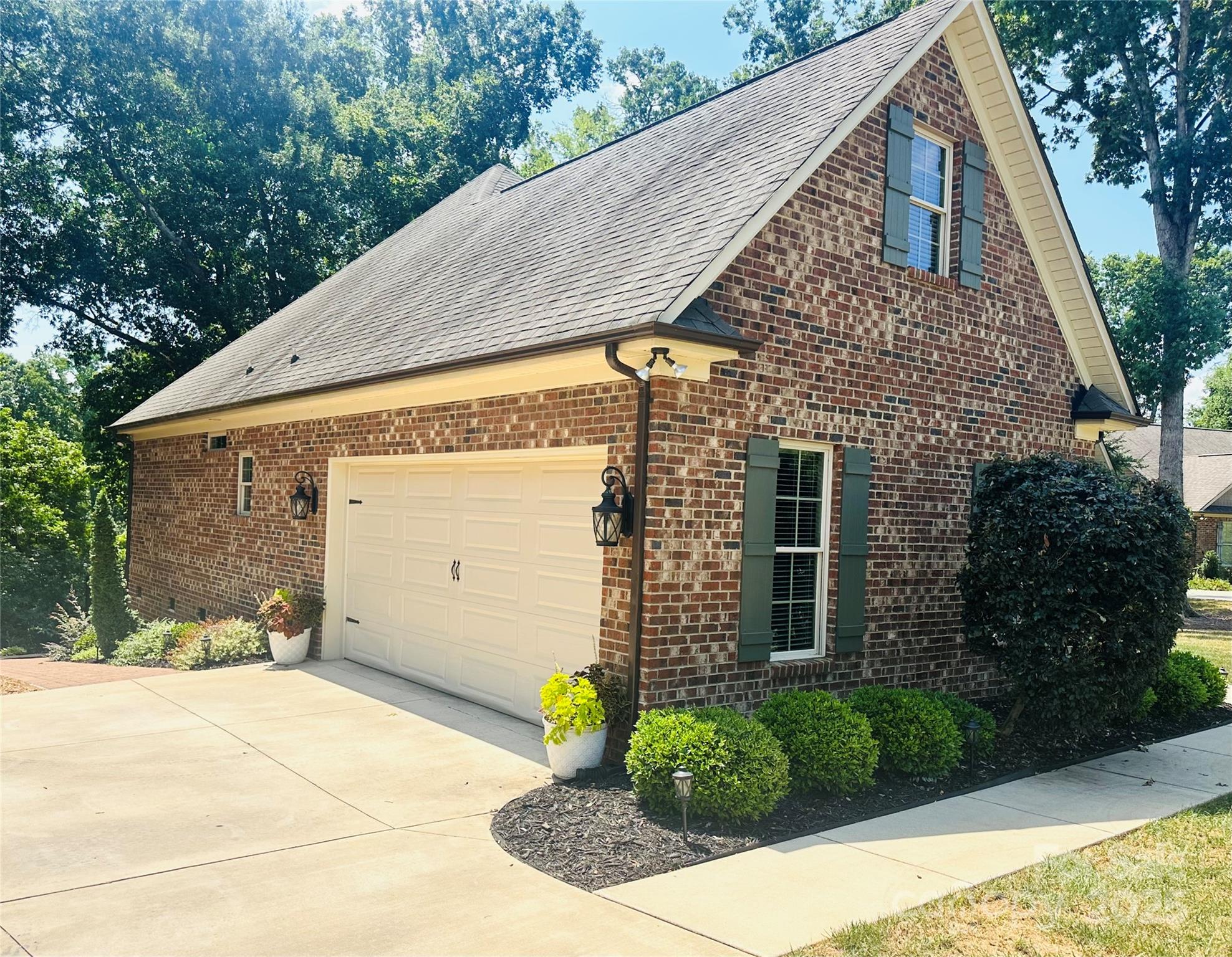 4122 Waterway Drive