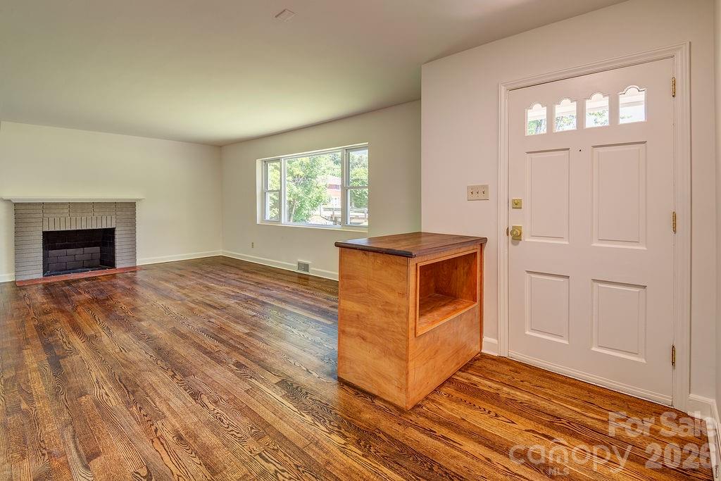 10 Meadowview Road