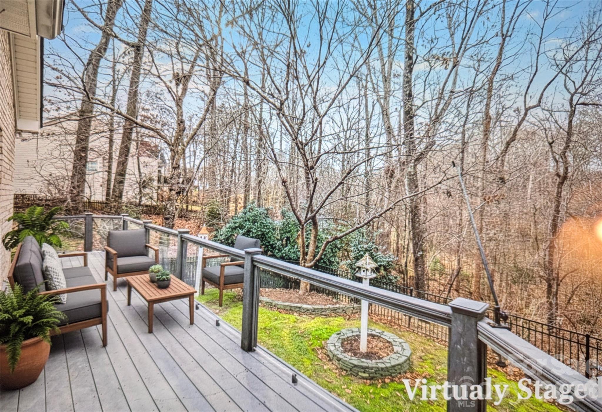 Gates at Waterside - Residential