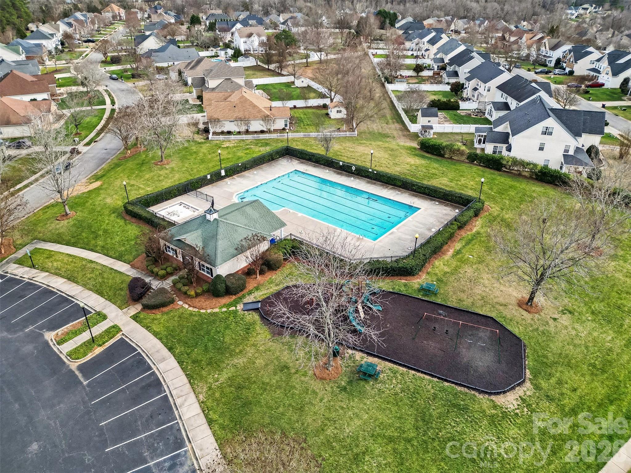 Gates at Waterside - Residential