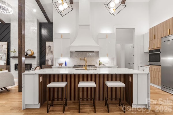 809 CRATER ST, CHARLOTTE, NC 28205 - Image 59f0fbca5605f4e1a3f113934a512b06/1334761073