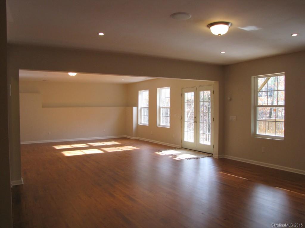 Lake Shore - Residential