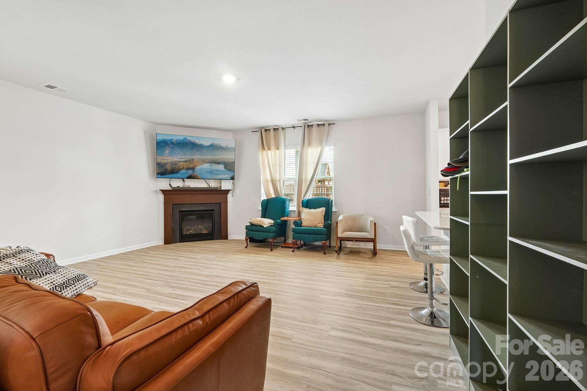 126 Woodhall Way