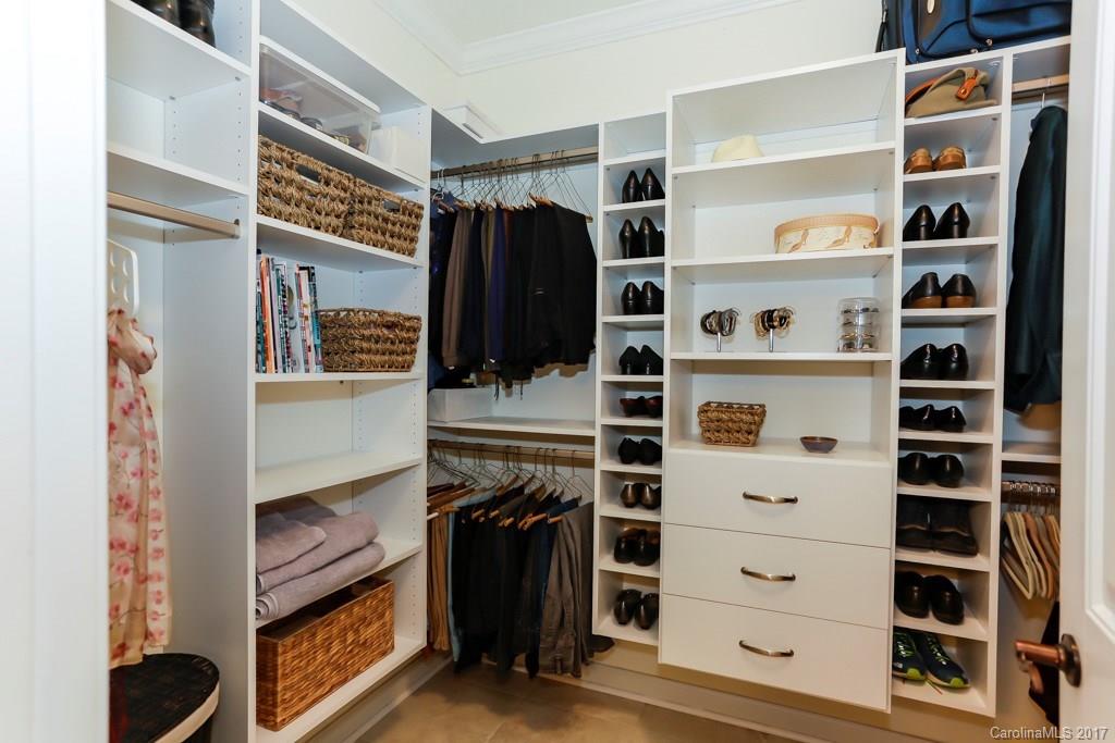 Hickory Falls - Residential