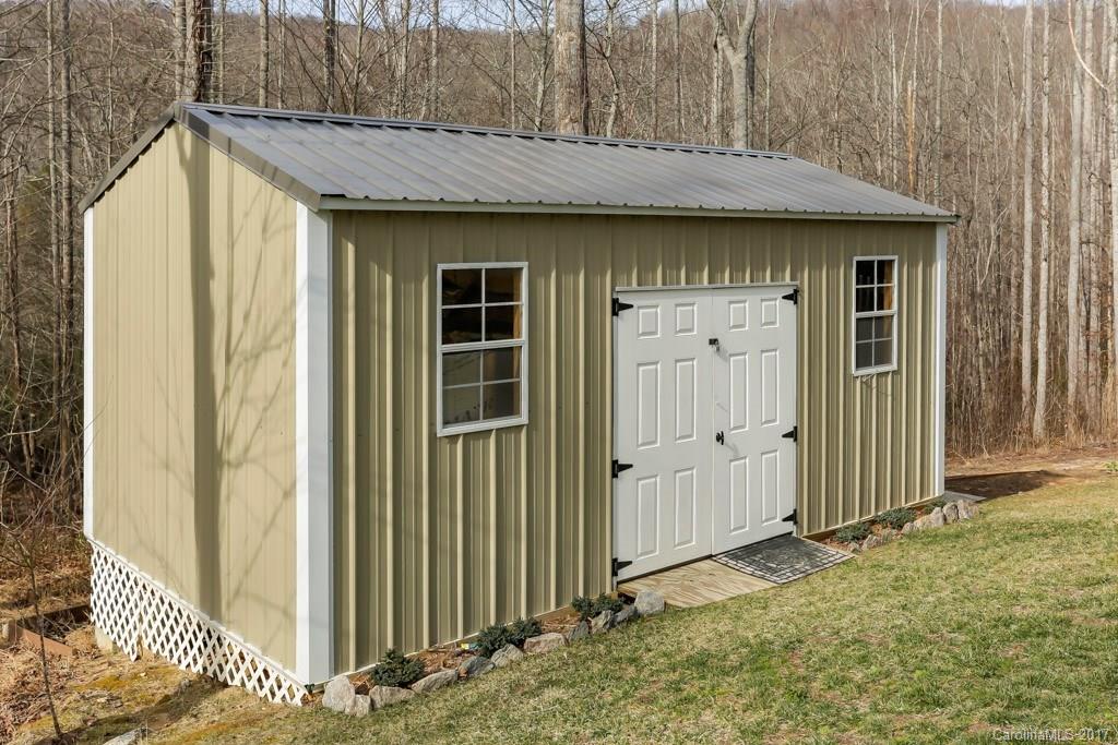 Hickory Falls - Residential