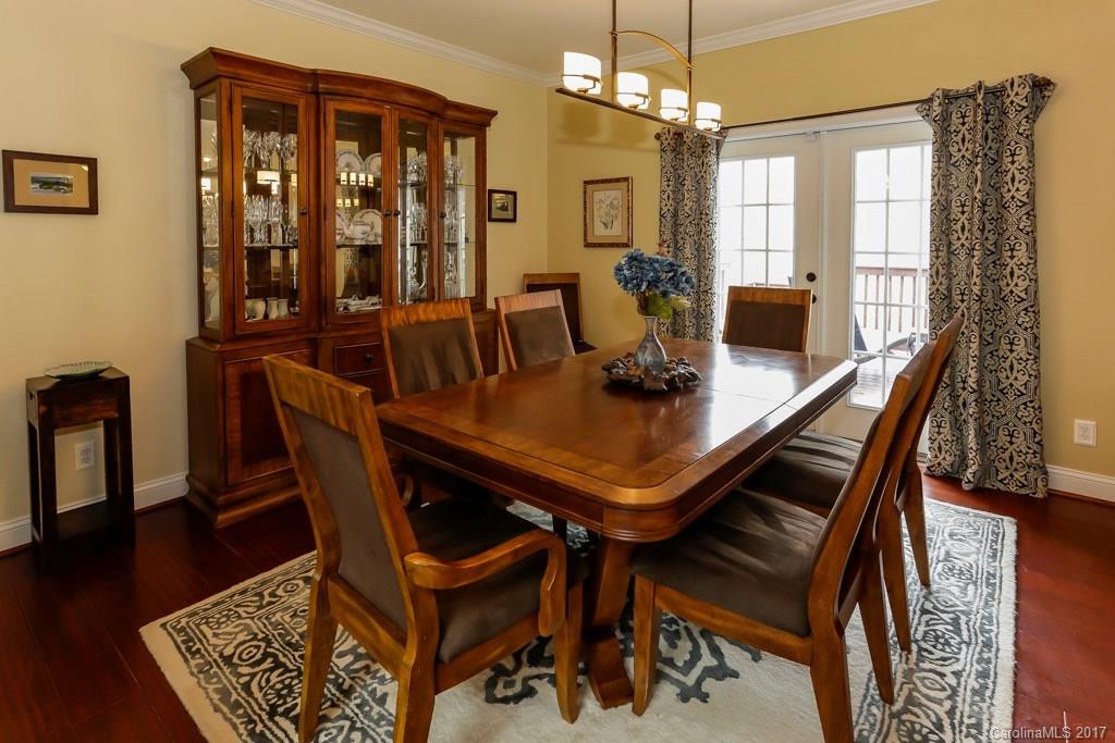 Hickory Falls - Residential