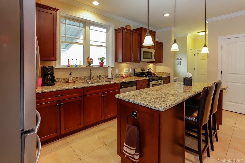 Hickory Falls - Residential