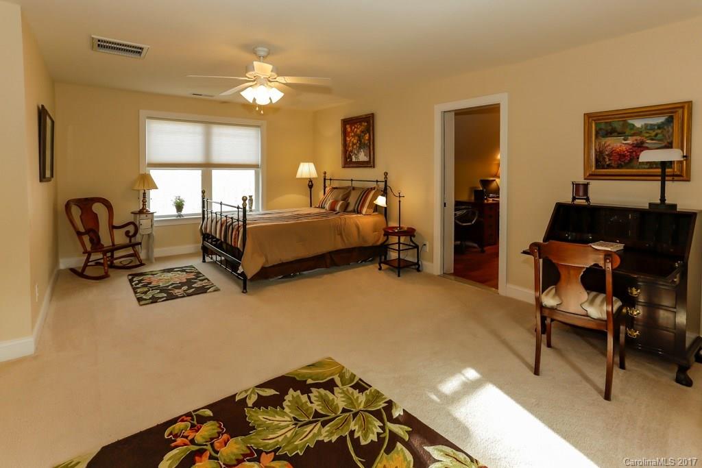 Hickory Falls - Residential