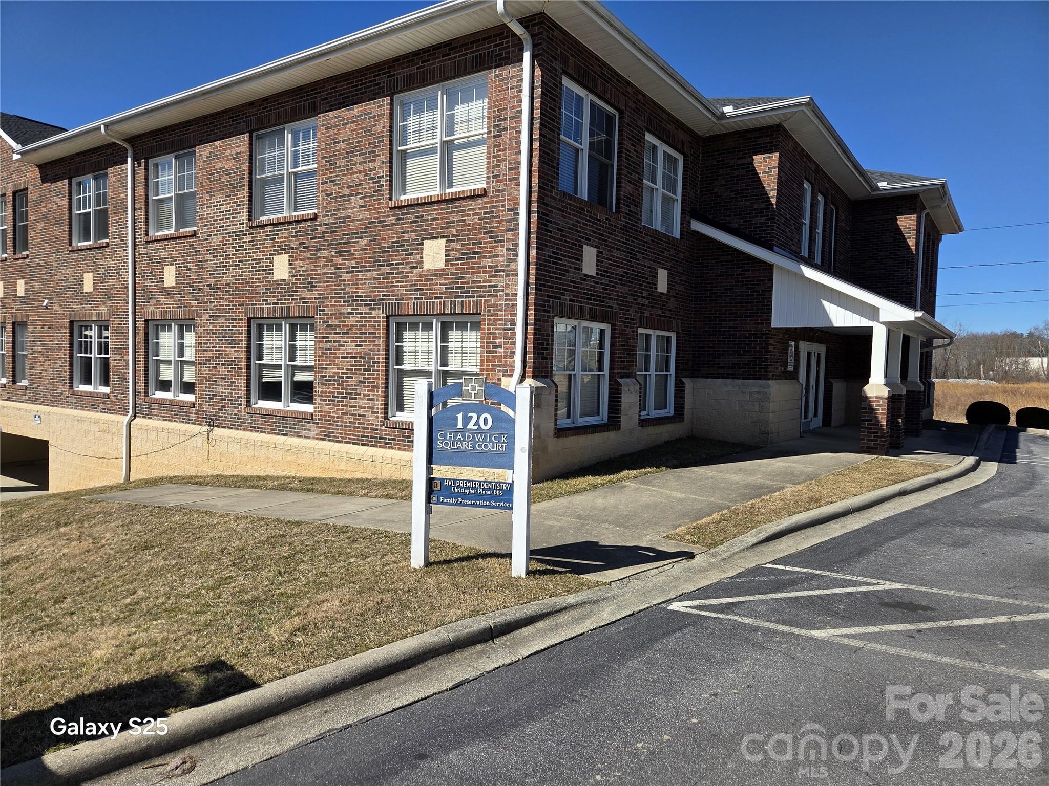 120 Chadwick Square Court E