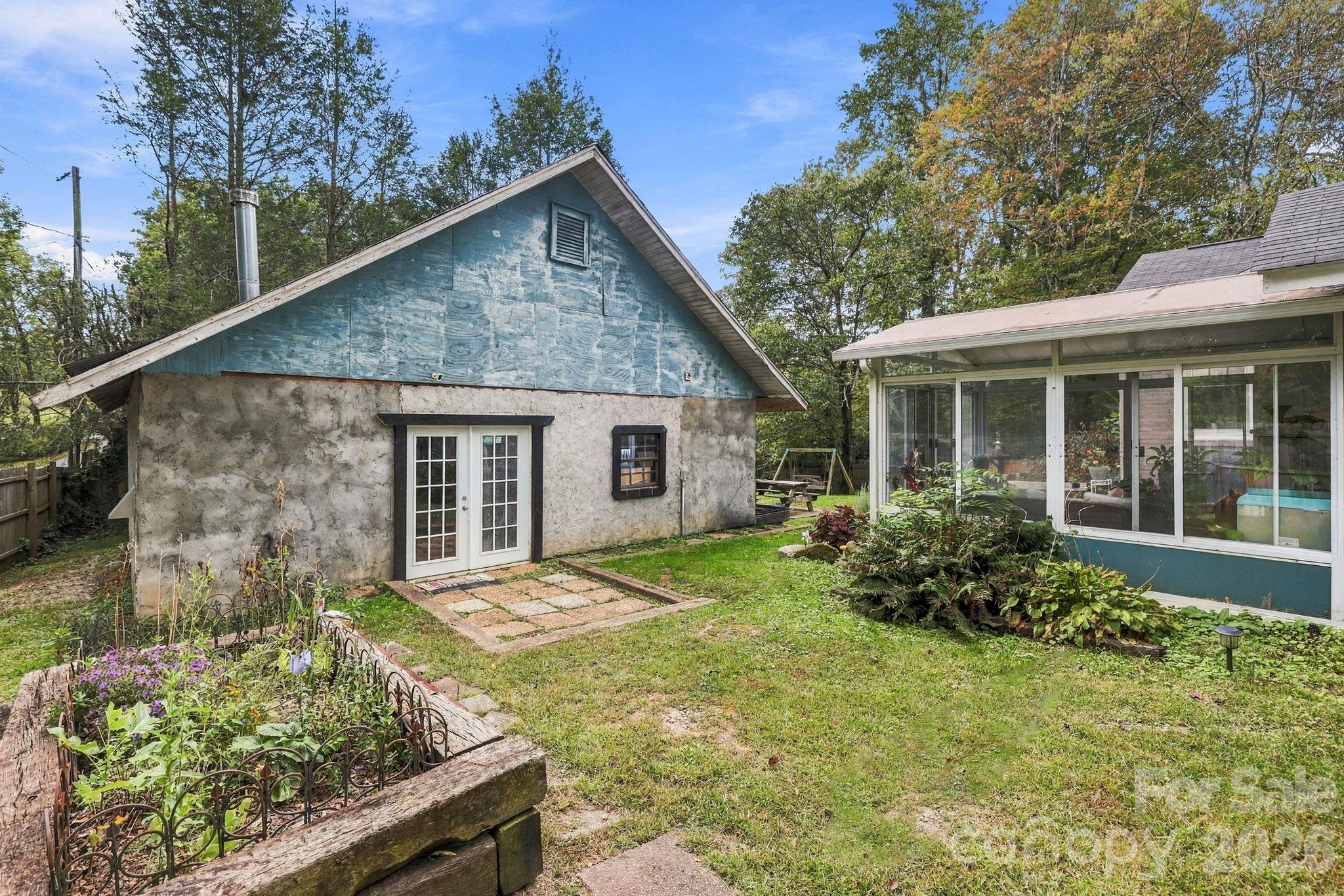 2004 Old South Carolina Avenue
