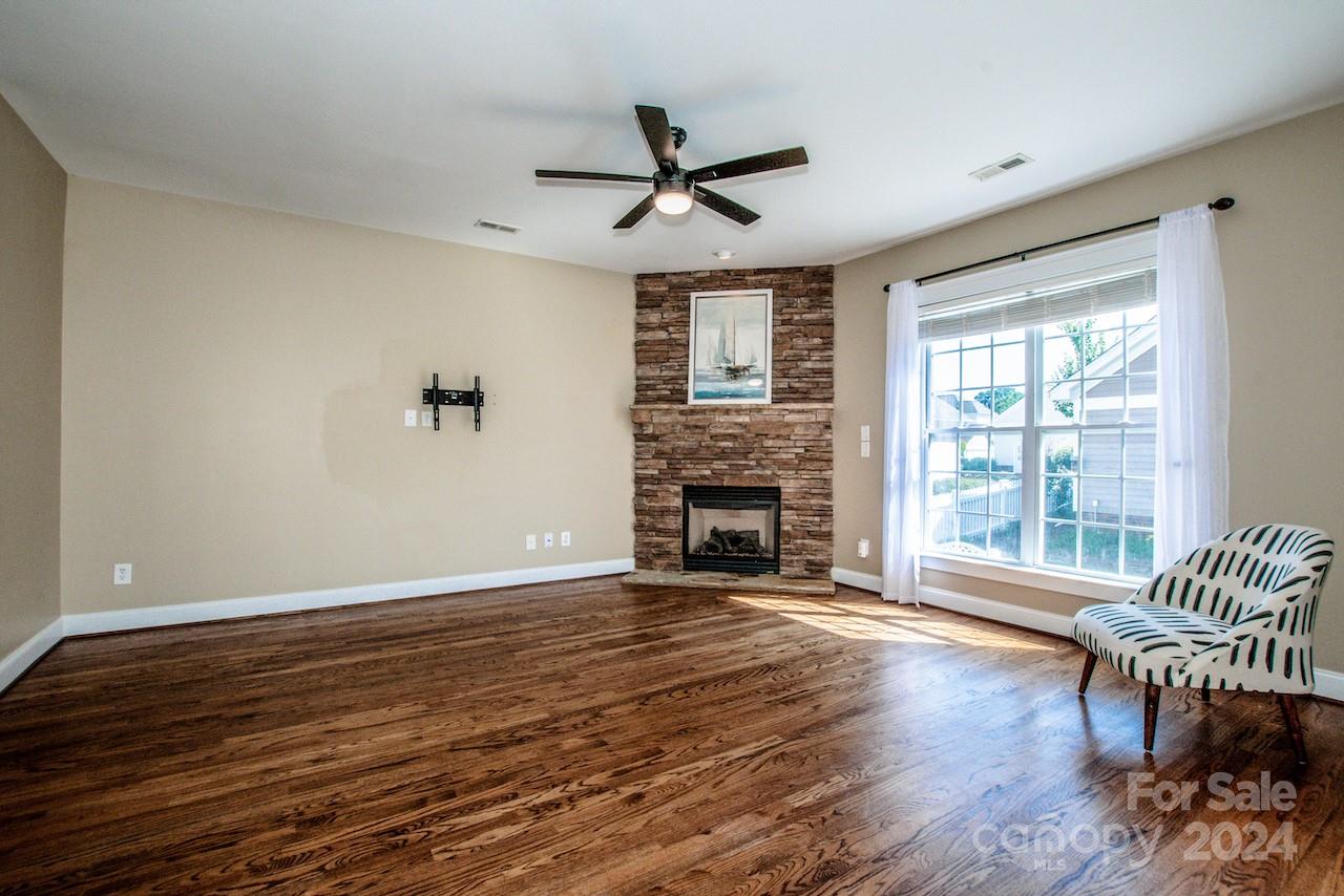 Davidson Pointe - Residential