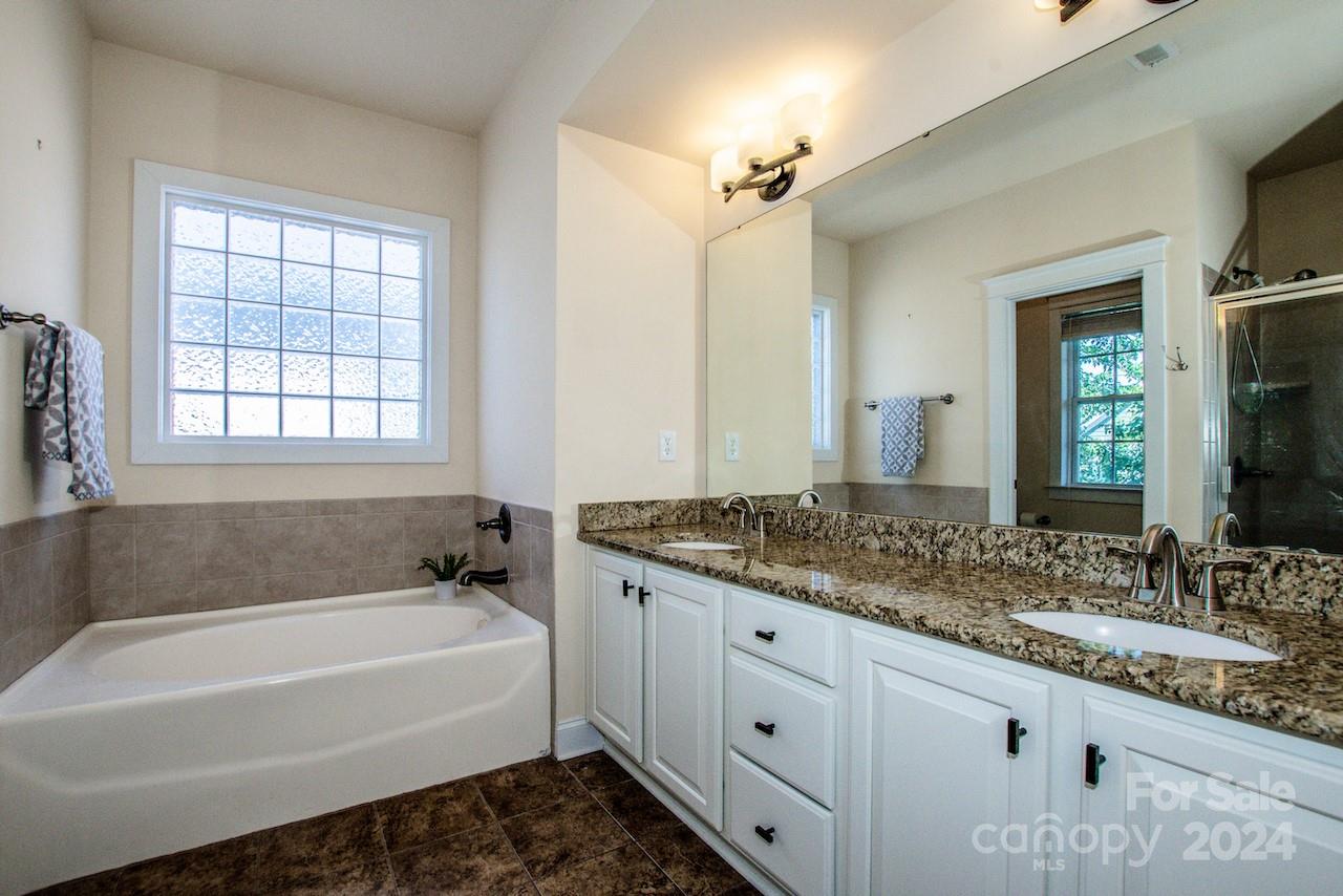 Davidson Pointe - Residential