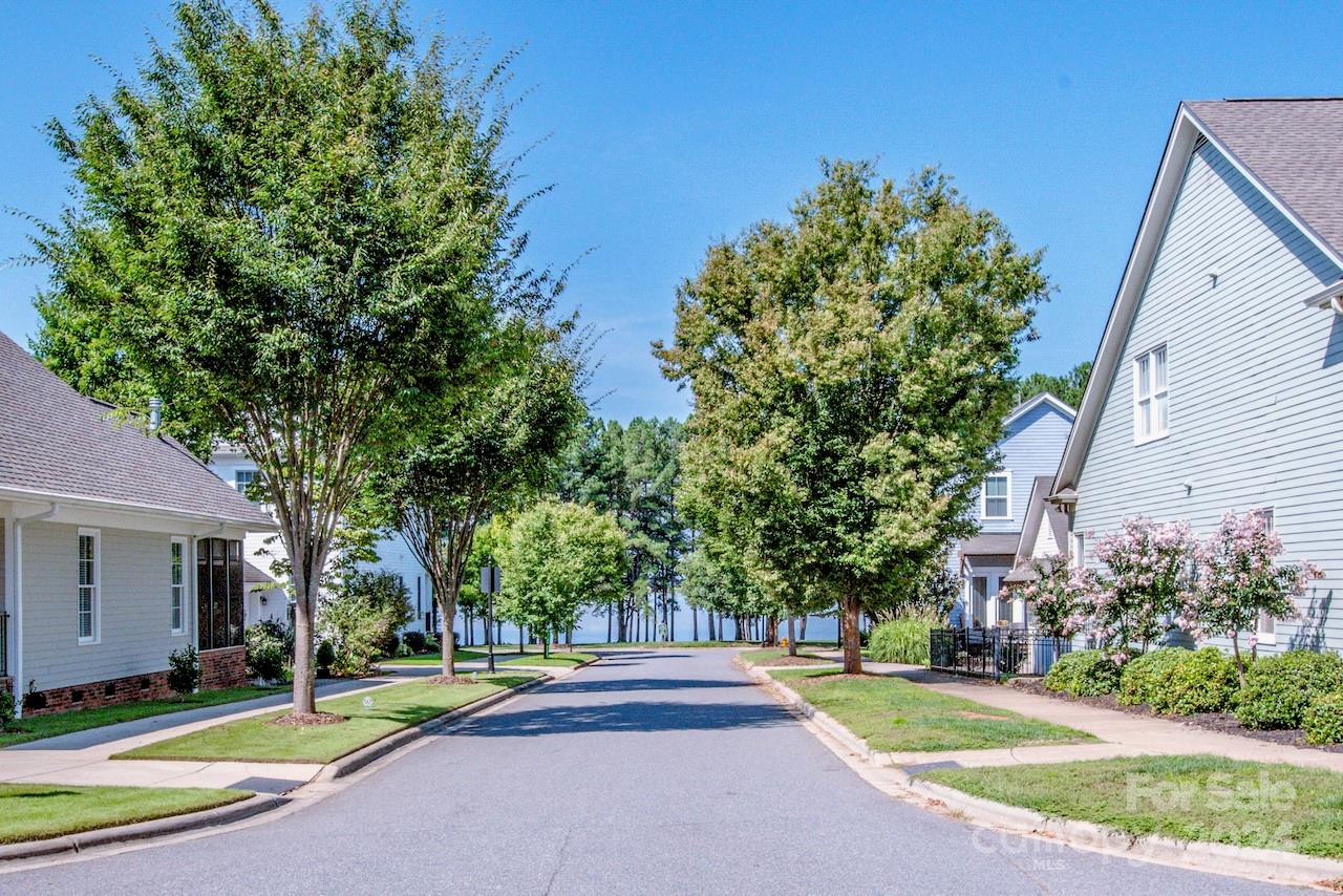 Davidson Pointe - Residential