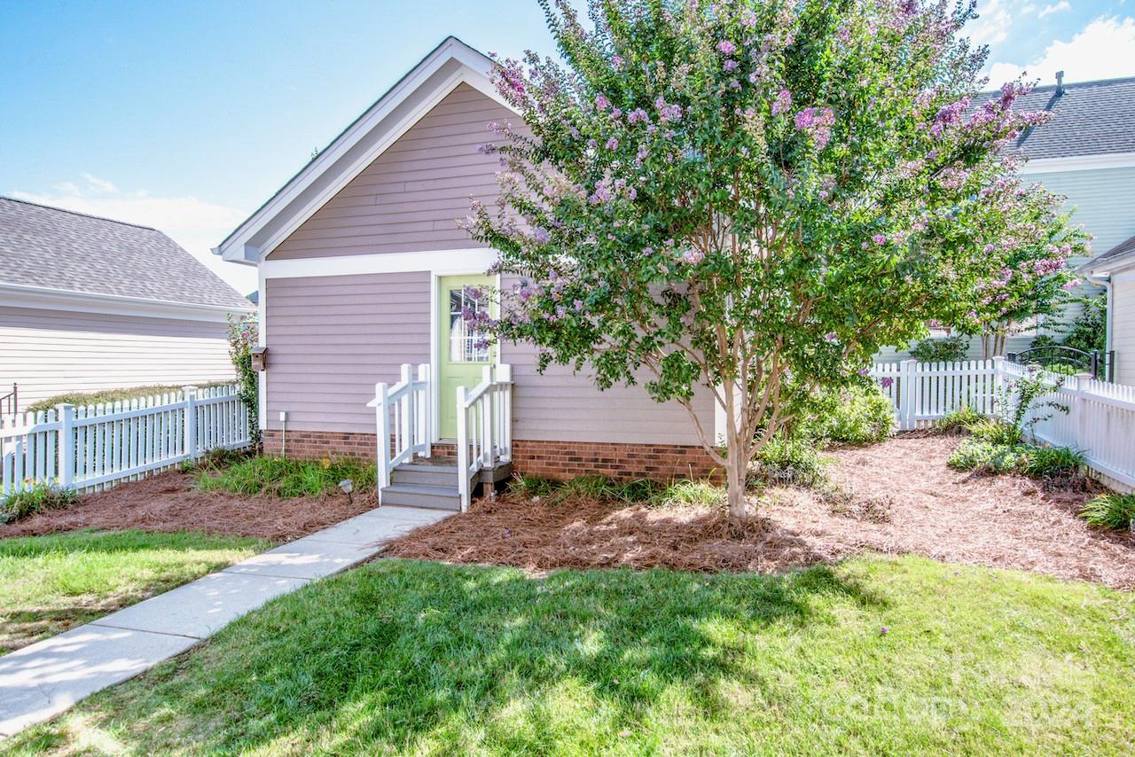 Davidson Pointe - Residential