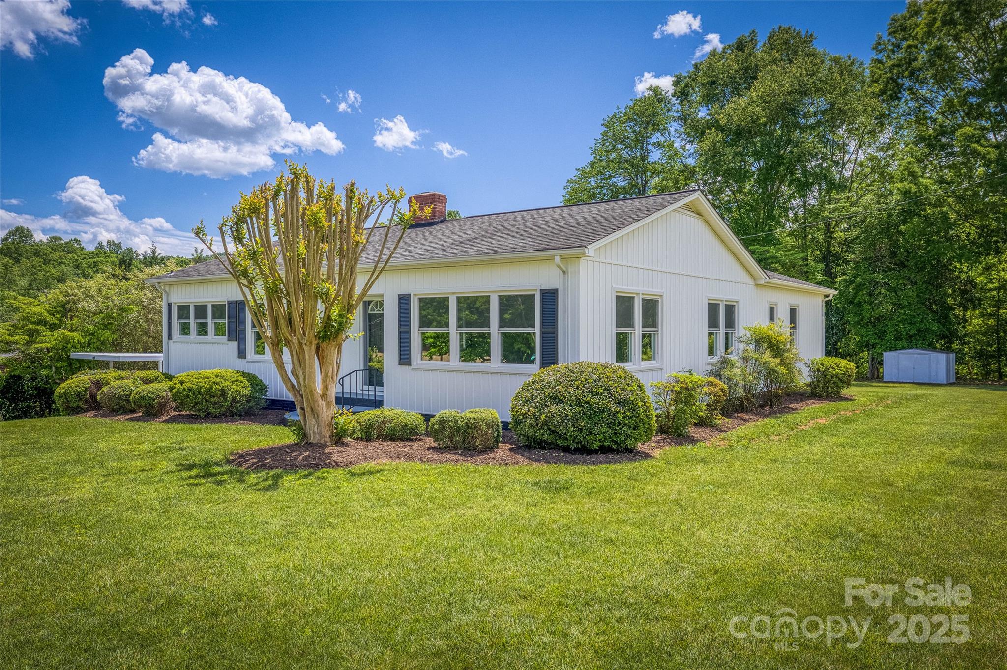 417 Mountain View Avenue SE