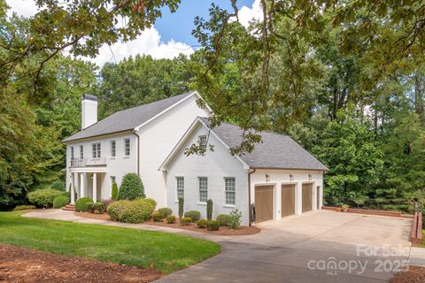 946 Laurel Creek Lane Charlotte NC 28211