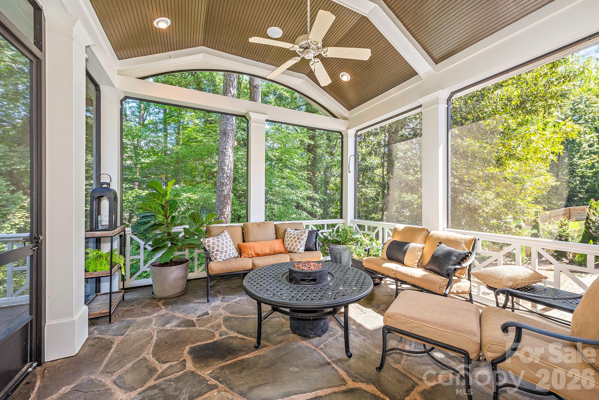 946 Laurel Creek Lane