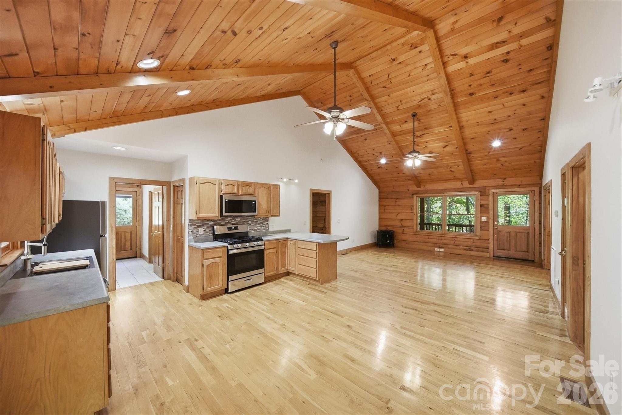 6220 Sunny Drive