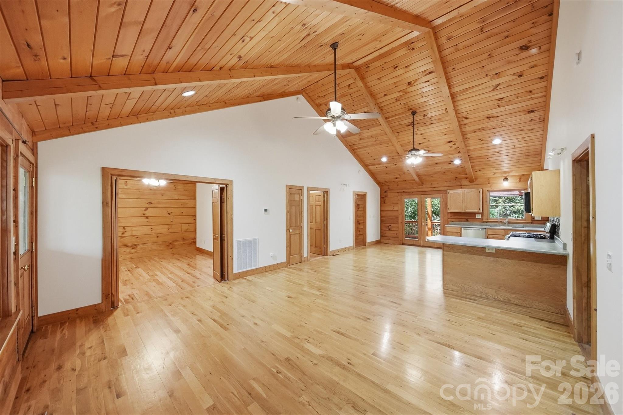 6220 Sunny Drive