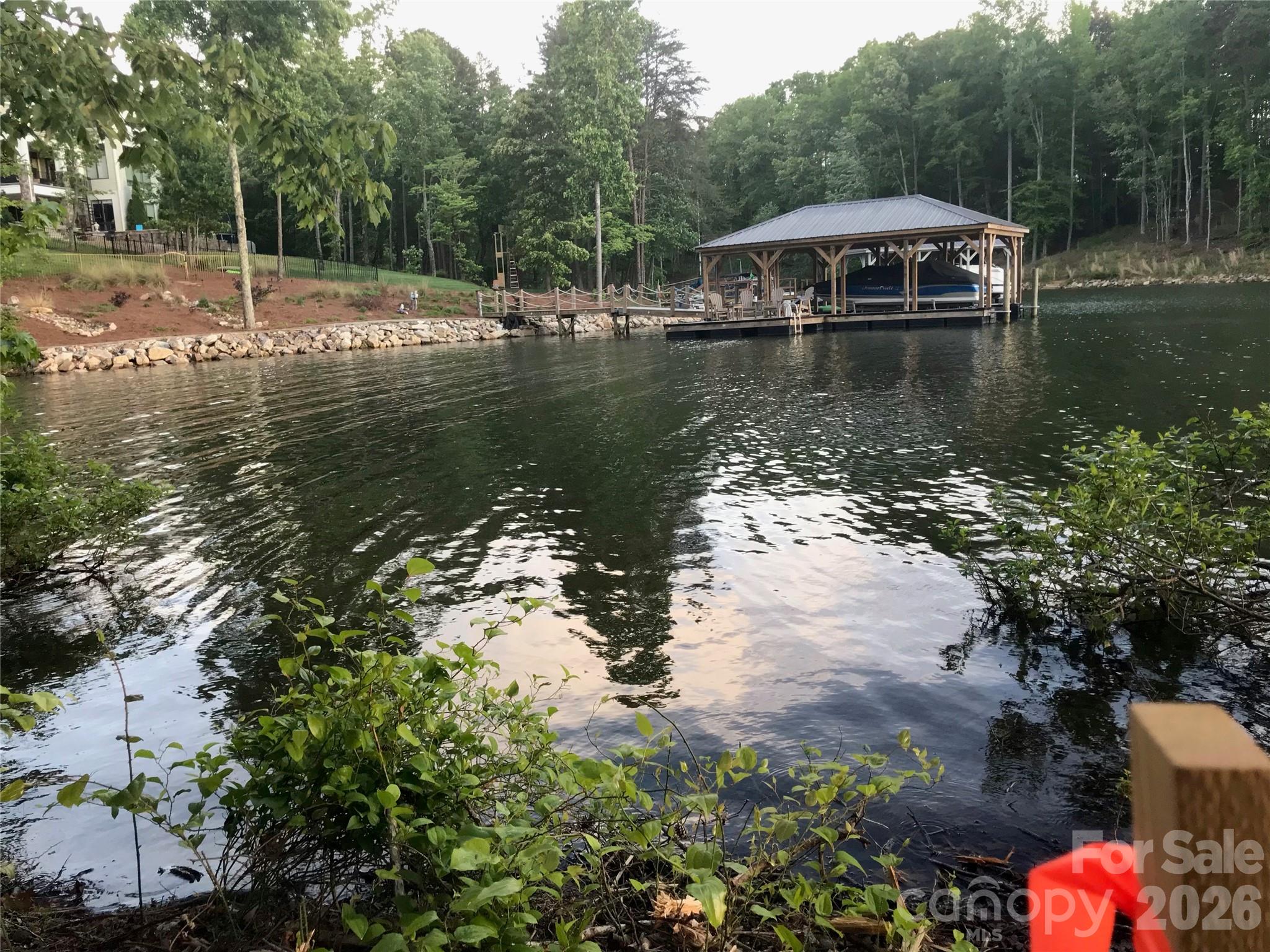 Shavenders Bluff - Land