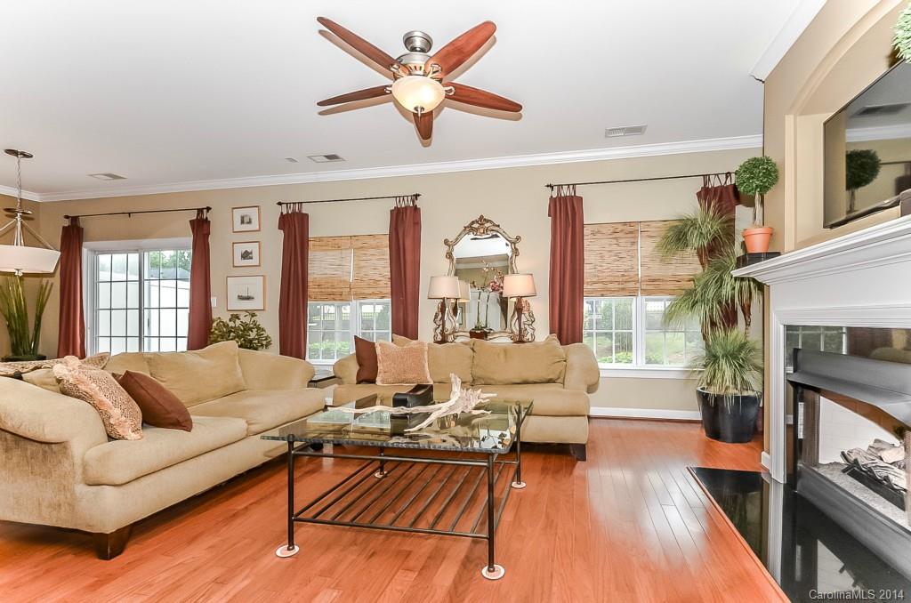 Riviera - Residential