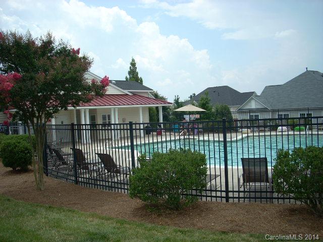 Riviera - Residential