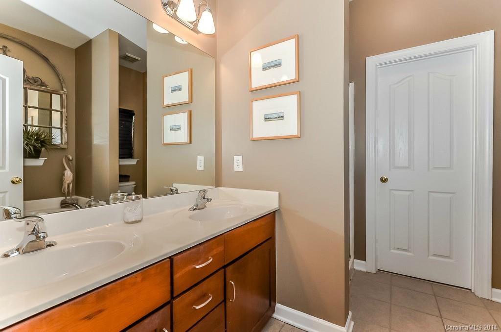 Riviera - Residential