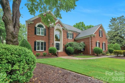 Photo of 10514 Old Wayside Road, Charlotte, NC 28277 (MLS # 4379818)