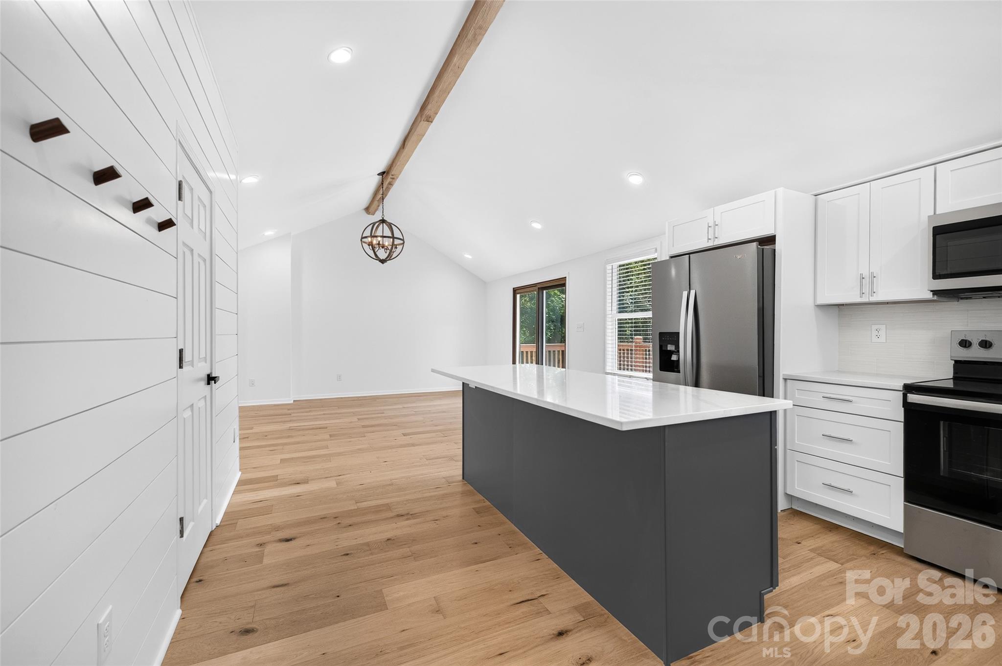 126 39th Avenue Court NW