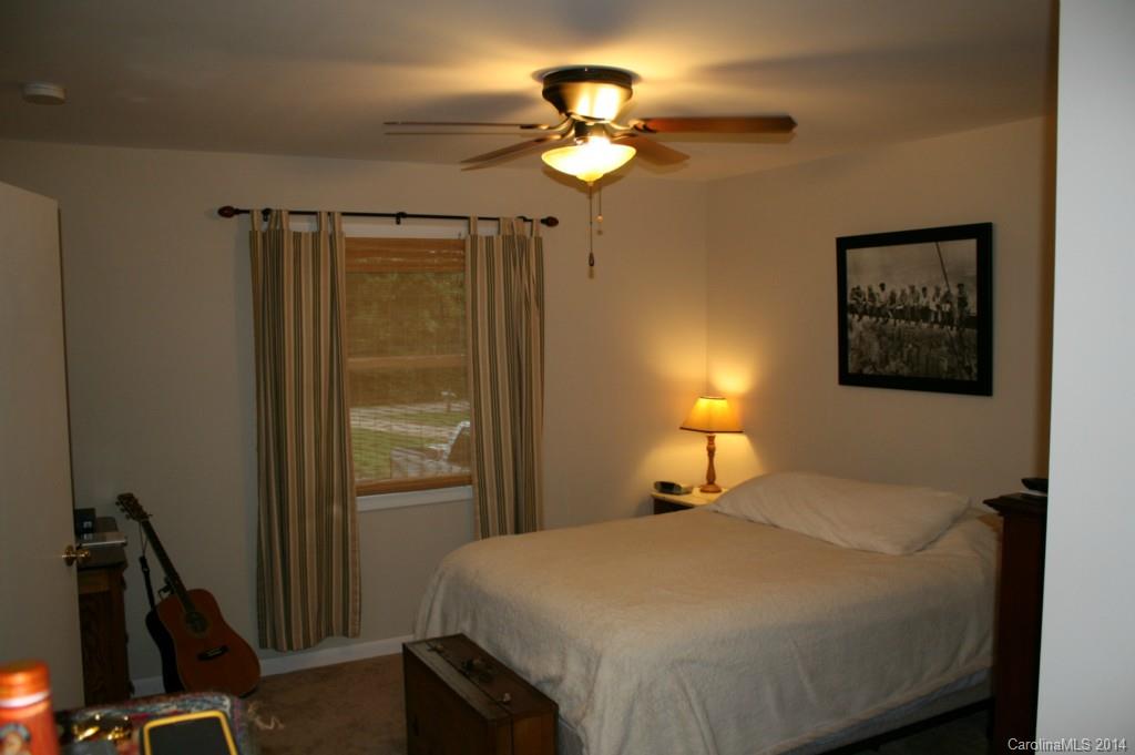 Holiday Harbor - Residential Lease