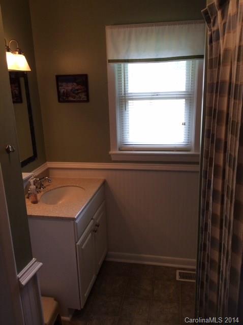 Holiday Harbor - Residential Lease