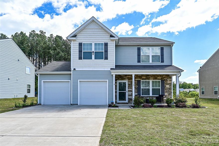 Located in the growing community of York, SC, this move-in ready 3 bedroom home in highly desirable Austen Lakes features a large fenced-in-backyard, a spacious owner's suite, and a loft area that is perfect for a playroom or work from home space.  The kitchen opens to the Great Room, and includes stainless steel appliances, tile backsplash, and beautiful granite countertops. SimpliSafe Security System conveys and can all be managed from a cell phone.  The system includes the base station, door bell camera hard lined into the house, outdoor camera and solar panel with 2x batteries and charger, 2 indoor cameras, front door lock, keypad alarm system, panic button for upstairs primary bedroom, entry sensors on all exterior doors and downstairs windows, glass break sensors, and 2 motion sensors. Other electronic features include Chamberlain garage home bridge to open/close garage from cell phone as well as Ecobee electronic smart thermostats and sensors.